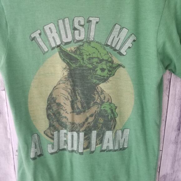 Green Yoda Star Wars Burnout Tee - Picture 2 of 4